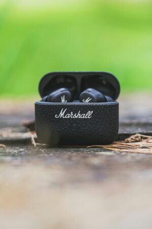 black wireless earbuds